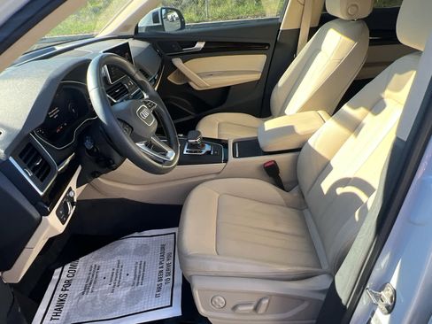 Used 2020 Audi Q5 Prestige w/ Prestige Package image 12