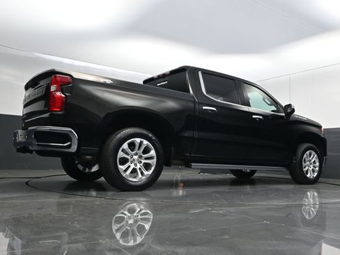 Certified 2023 Chevrolet Silverado 1500 LTZ w/ Technology Package AWD/4WD image 38