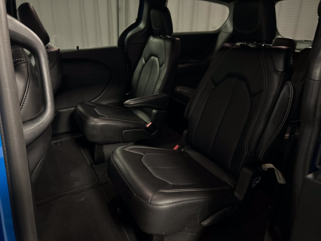 Used 2026 Chrysler Pacifica Select FWD image 23