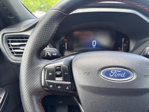 Used 2025 Ford Escape ST-Line AWD/4WD image 23