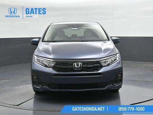 Used 2026 Honda Odyssey Touring image 5