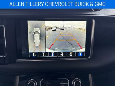 Certified 2023 GMC Yukon Denali image 31