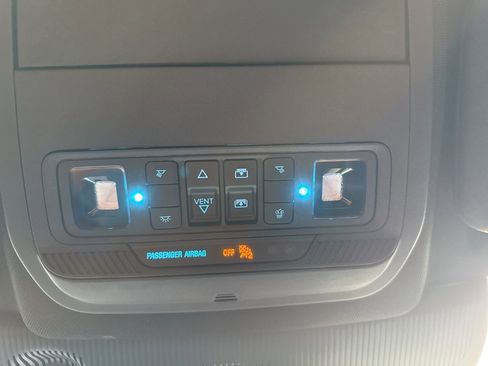 Used 2025 Ford Explorer ST image 40