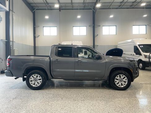 Used 2023 Nissan Frontier SV w/ SV Convenience Package image 4