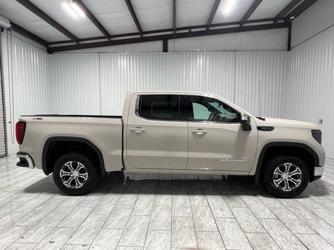 New 2026 GMC Sierra 1500 SLE image 6