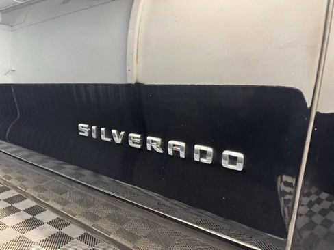 Used 2016 Chevrolet Silverado 1500 LT image 32