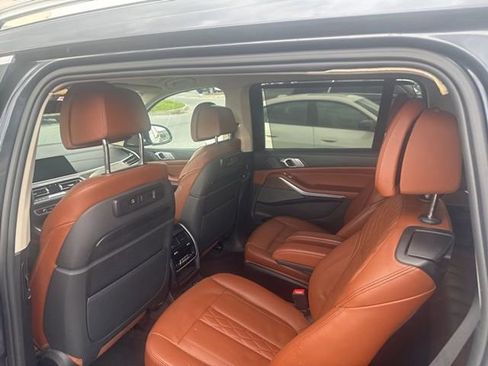 Used 2019 BMW X7 xDrive40i w/ Premium Package AWD/4WD image 14