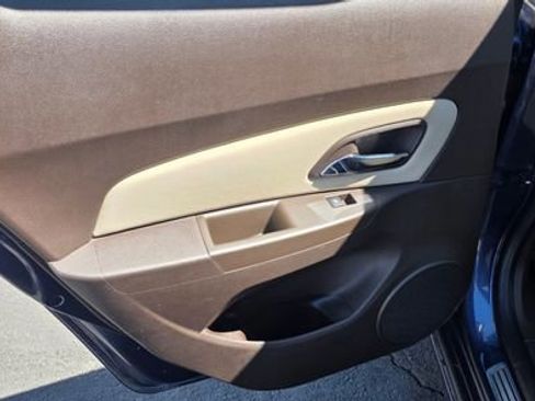 Used 2014 Chevrolet Cruze LTZ w/ Enhanced Safety Package FWD image 10