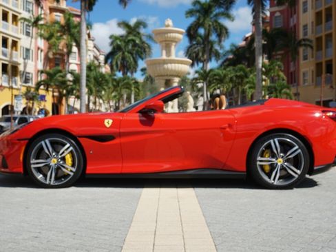 Used 2022 Ferrari Portofino M RWD image 5