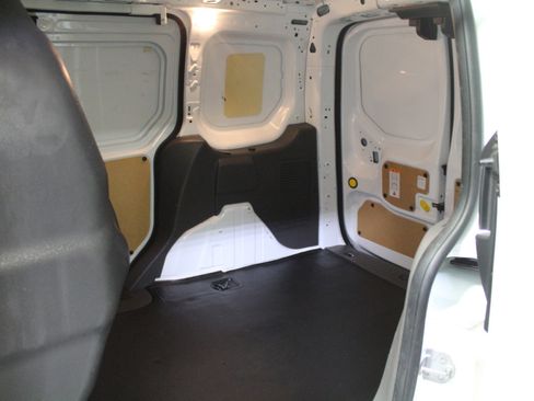 Used 2019 Ford Transit Connect XLT image 20