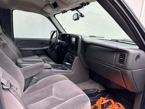 Used 2004 GMC Sierra 2500 SLE w/ Skid Plate Package image 25