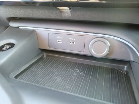 New 2026 Nissan Sentra SR w/ Floor Mat Package FWD image 28