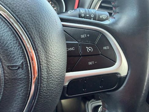 Used 2019 Jeep Compass Trailhawk AWD/4WD image 21