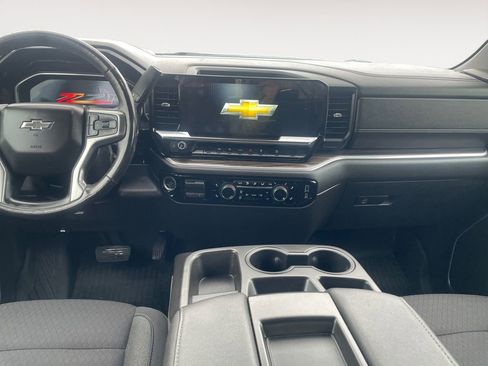Used 2022 Chevrolet Silverado 1500 RST AWD/4WD image 11