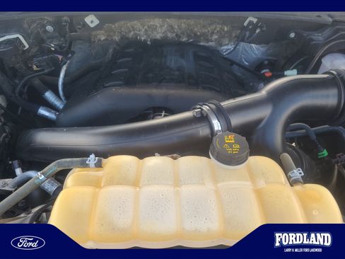 Used 2016 Ford F150 Lariat w/ Equipment Group 502A Luxury AWD/4WD image 22