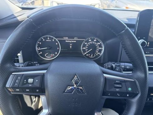 Used 2024 Mitsubishi Outlander SE AWD/4WD image 28