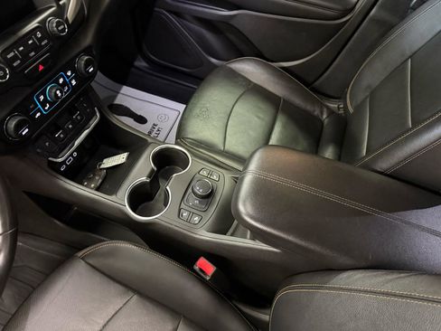 Used 2018 GMC Terrain SLT w/ Preferred Package FWD image 15