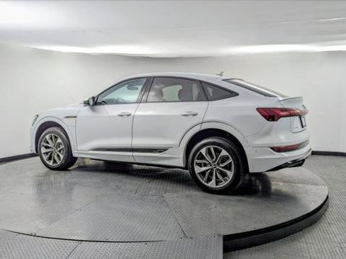 Used 2021 Audi e-tron Premium Plus w/ Premium Plus Package image 6