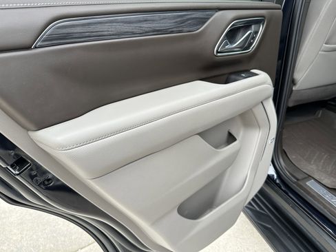 Used 2022 GMC Yukon SLT image 25