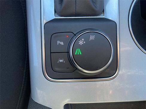 Used 2022 Chevrolet Blazer LT image 16