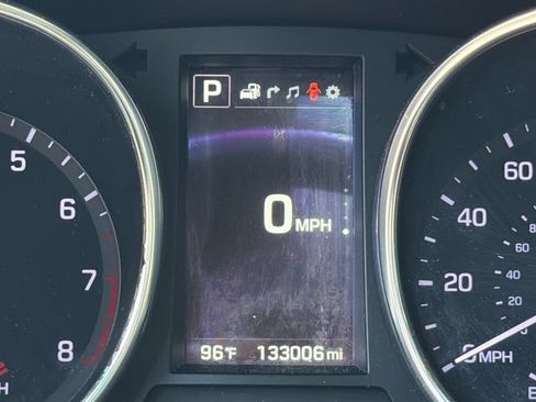 Used 2017 Hyundai Santa Fe Sport w/ 2.4L Tech Package 04 FWD image 25
