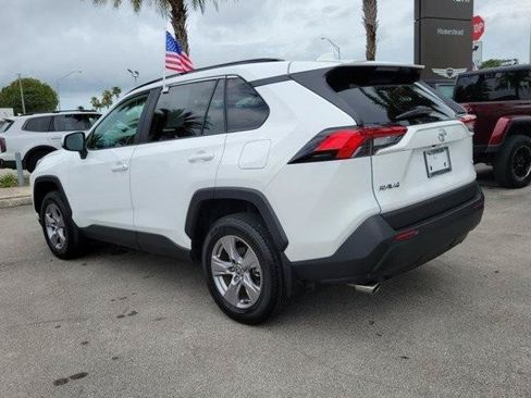 Used 2025 Toyota RAV4 XLE w/ Convenience Package FWD image 7