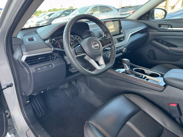Used 2025 Nissan Altima 2.5 SR AWD/4WD image 18