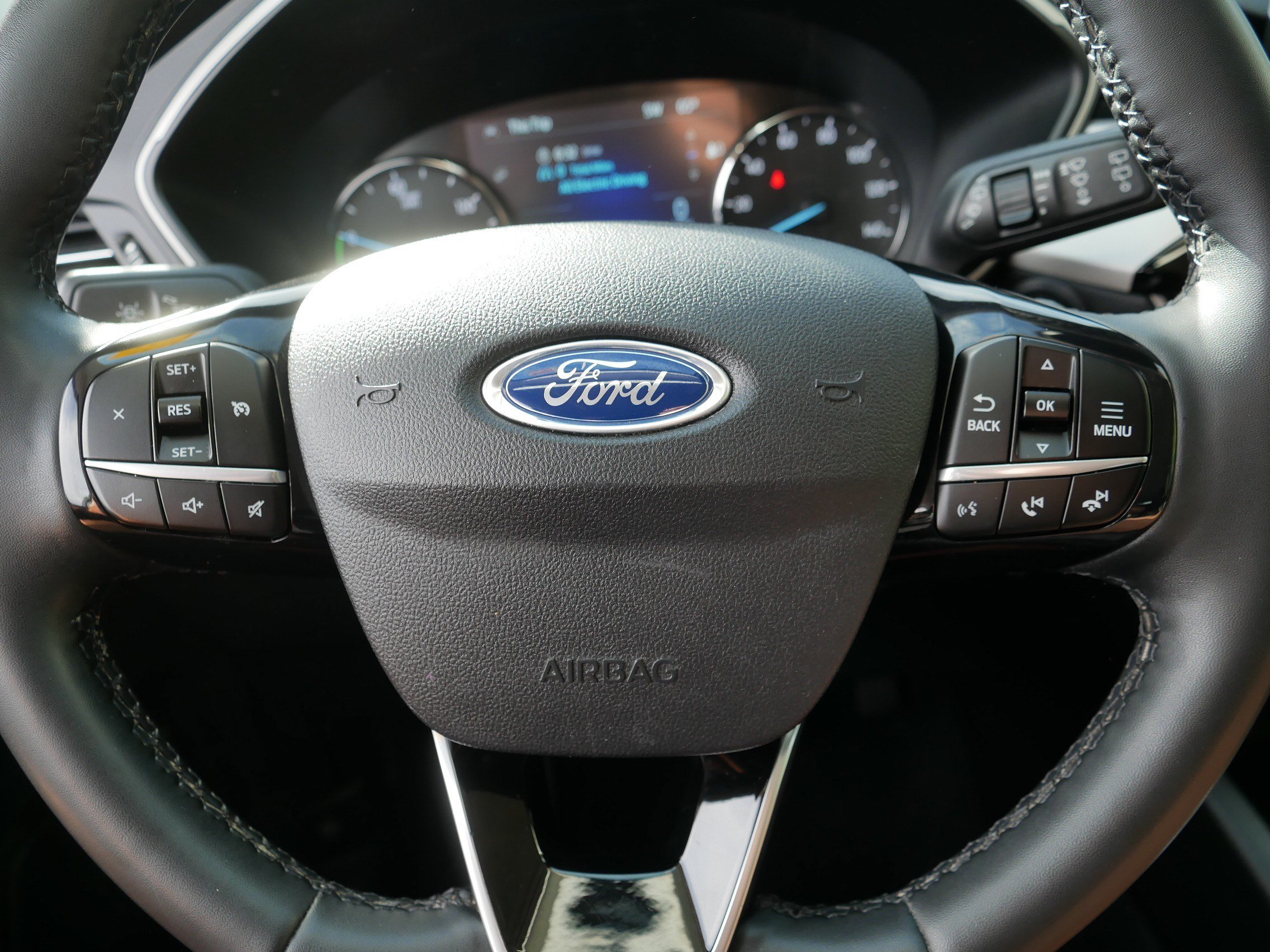 Used 2021 Ford Escape SEL w/ Class II Trailer Tow Package AWD/4WD image 25