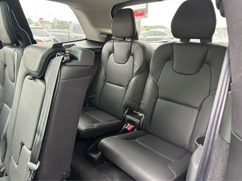 Used 2026 Volvo XC90 B6 Ultra AWD/4WD image 11