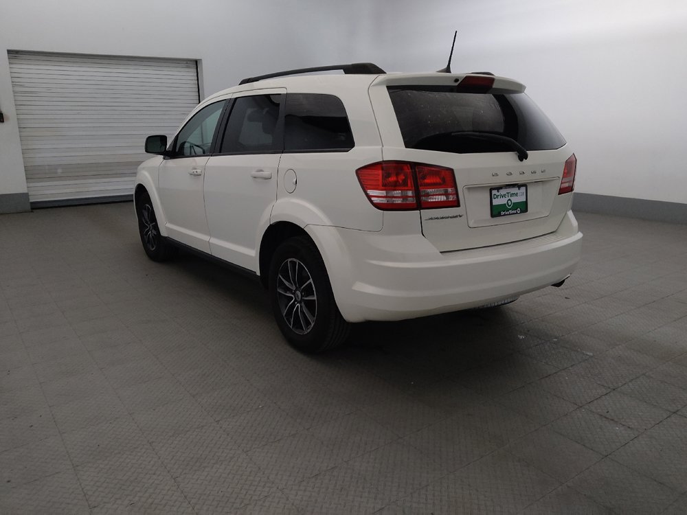Used 2018 Dodge Journey SE w/ Connectivity Group FWD image 5