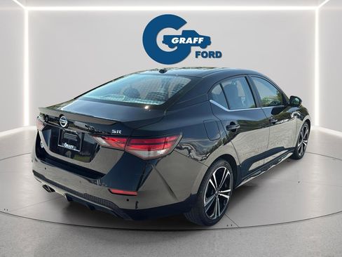 Used 2022 Nissan Sentra SR w/ SR Premium Package FWD image 7