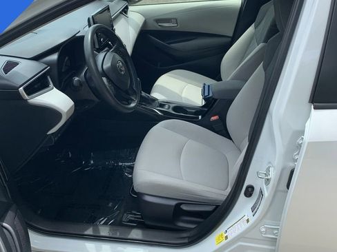 Used 2021 Toyota Corolla LE w/ Carpet Mat Package (TMS) FWD image 3