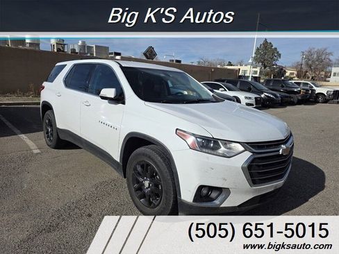 Used 2019 Chevrolet Traverse LT image 1