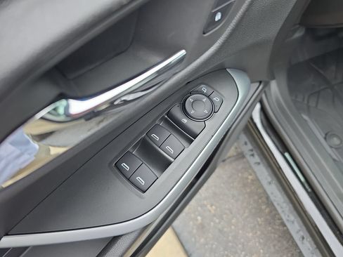 New 2026 Chevrolet Trax LS w/ LS Convenience Package FWD image 24