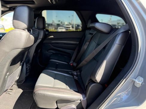 Used 2024 Dodge Durango GT RWD image 4