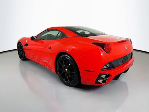 Used 2012 Ferrari California RWD image 3