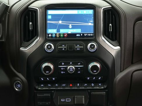 Used 2019 GMC Sierra 1500 Denali w/ Denali Ultimate Package AWD/4WD image 19