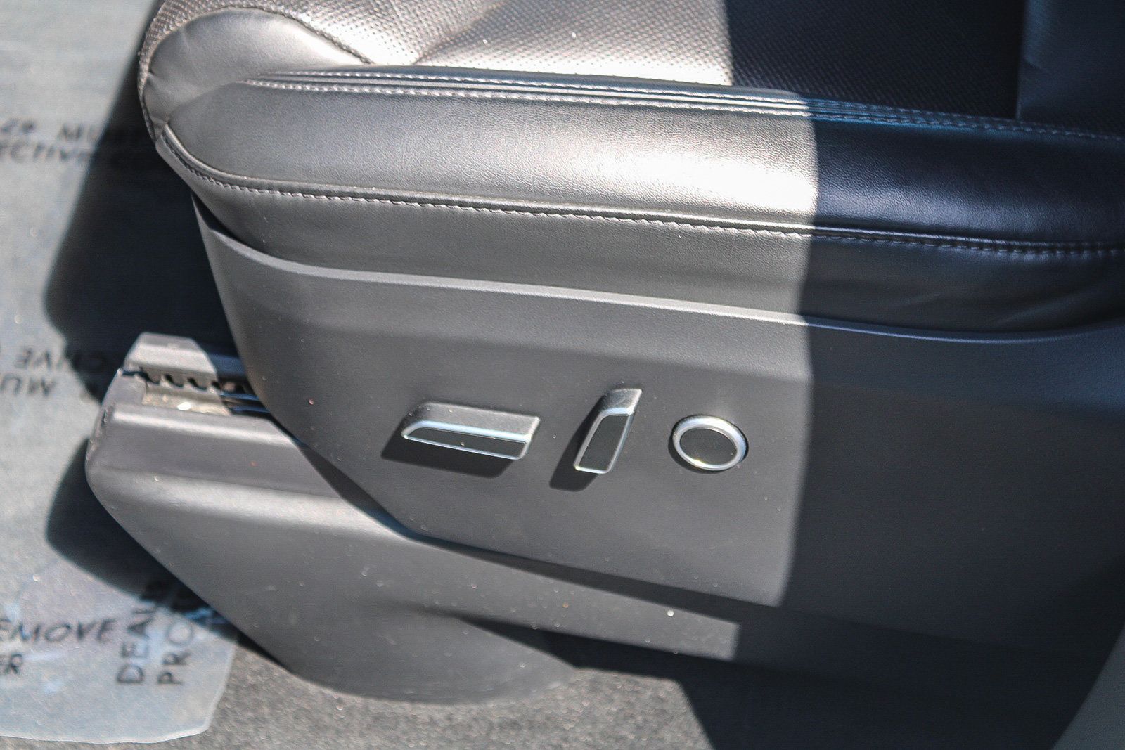 Used 2023 Tesla Model X AWD/4WD image 23