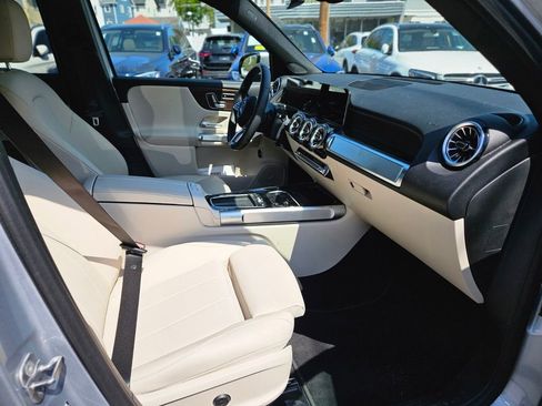 Certified 2026 Mercedes-Benz GLB 250 4MATIC image 11