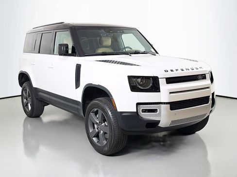 Certified 2025 Land Rover Defender 110 S AWD/4WD image 7