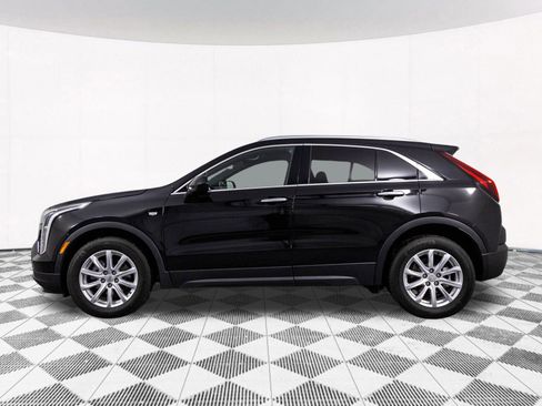 Used 2023 Cadillac XT4 Luxury w/ Cold Weather Package image 11