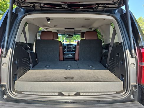 Used 2019 Chevrolet Tahoe Premier w/ Premier Plus Edition AWD/4WD image 13