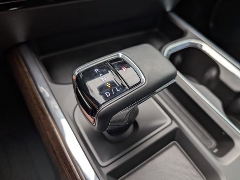 Used 2024 GMC Sierra 1500 Elevation w/ Elevation Premium Package image 32