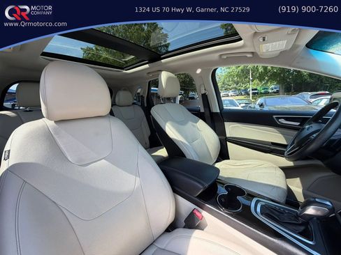 Used 2015 Ford Edge Titanium w/ Equipment Group 301A AWD/4WD image 30