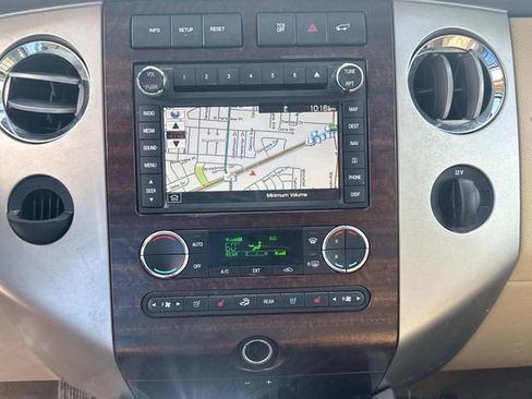 Used 2014 Ford Expedition EL XLT w/ Equipment Group 202A RWD image 33