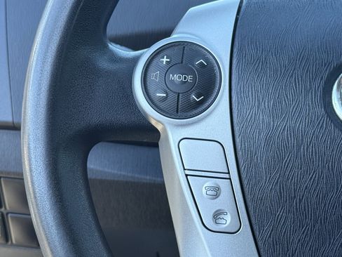 Used 2015 Toyota Prius Two image 17