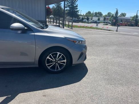 Used 2023 Kia Forte LXS FWD image 21