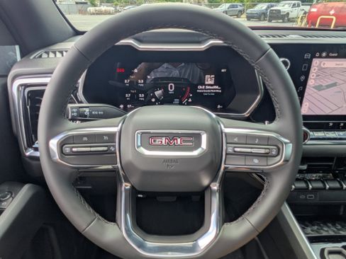 New 2026 GMC Canyon Elevation RWD image 20