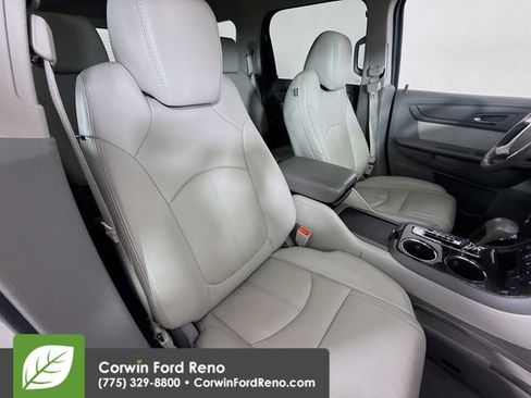 Used 2017 GMC Acadia Limited SLT image 29