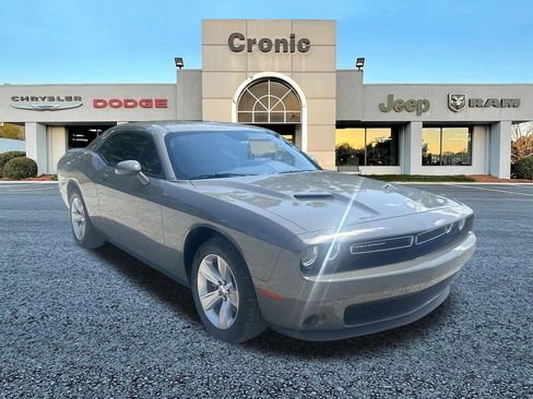 Used 2023 Dodge Challenger SXT RWD image 1